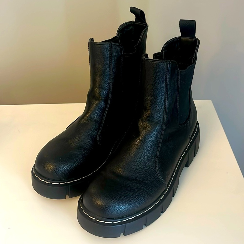 UNIONBAY NWOT Heather Leather Boots black size 6M - Picture 6 of 7